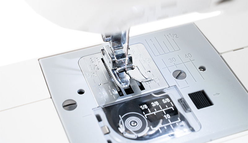 Janome DC2030 Needle plate markings